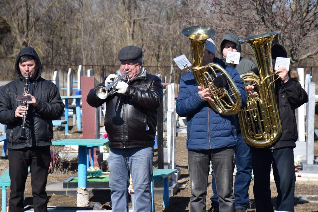 Траурный оркестр. Военный оркестр. Оркестр Вагнера ЧВК. Фото оркестра в зоне сво. Похороны в селе Развильном Зоренко Ромы.